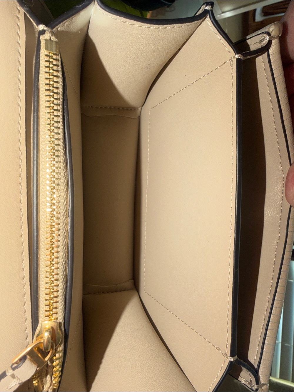 Tory Burch Eleanor Woven Leather Crossbody with Gold Logo Emblem - Picture 4 of 5